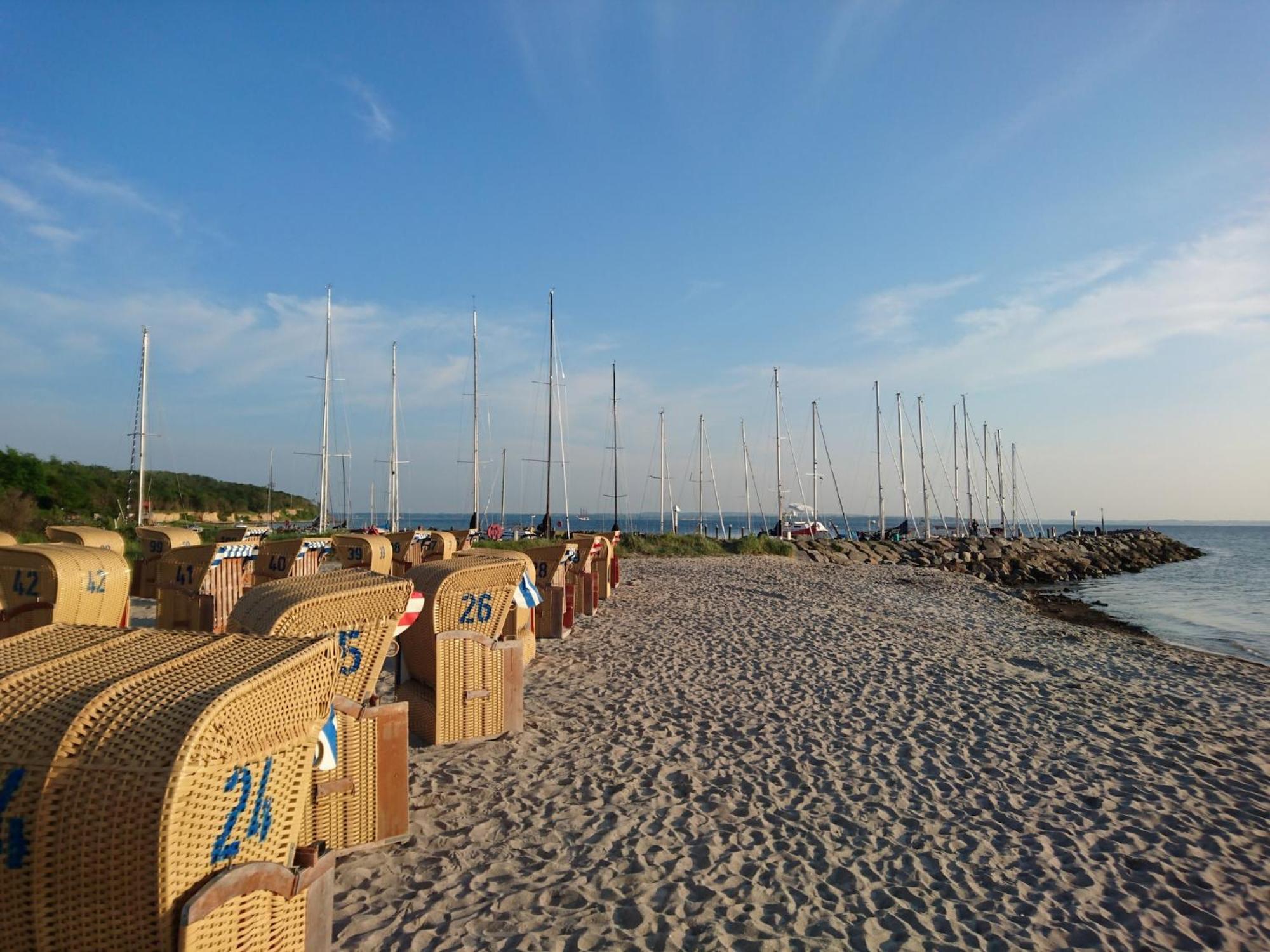 Boutique Bungalow In Insel Poel With Terrace Екстериор снимка
